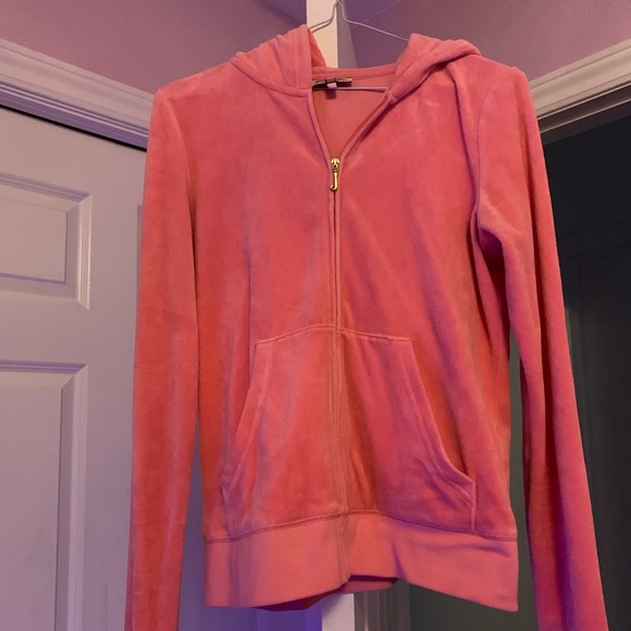 Juicy Couture Pink Coral Zip-Up Hoodie Velour Sz M - Luxurious and Trendy Lounge - Picture 2 of 4